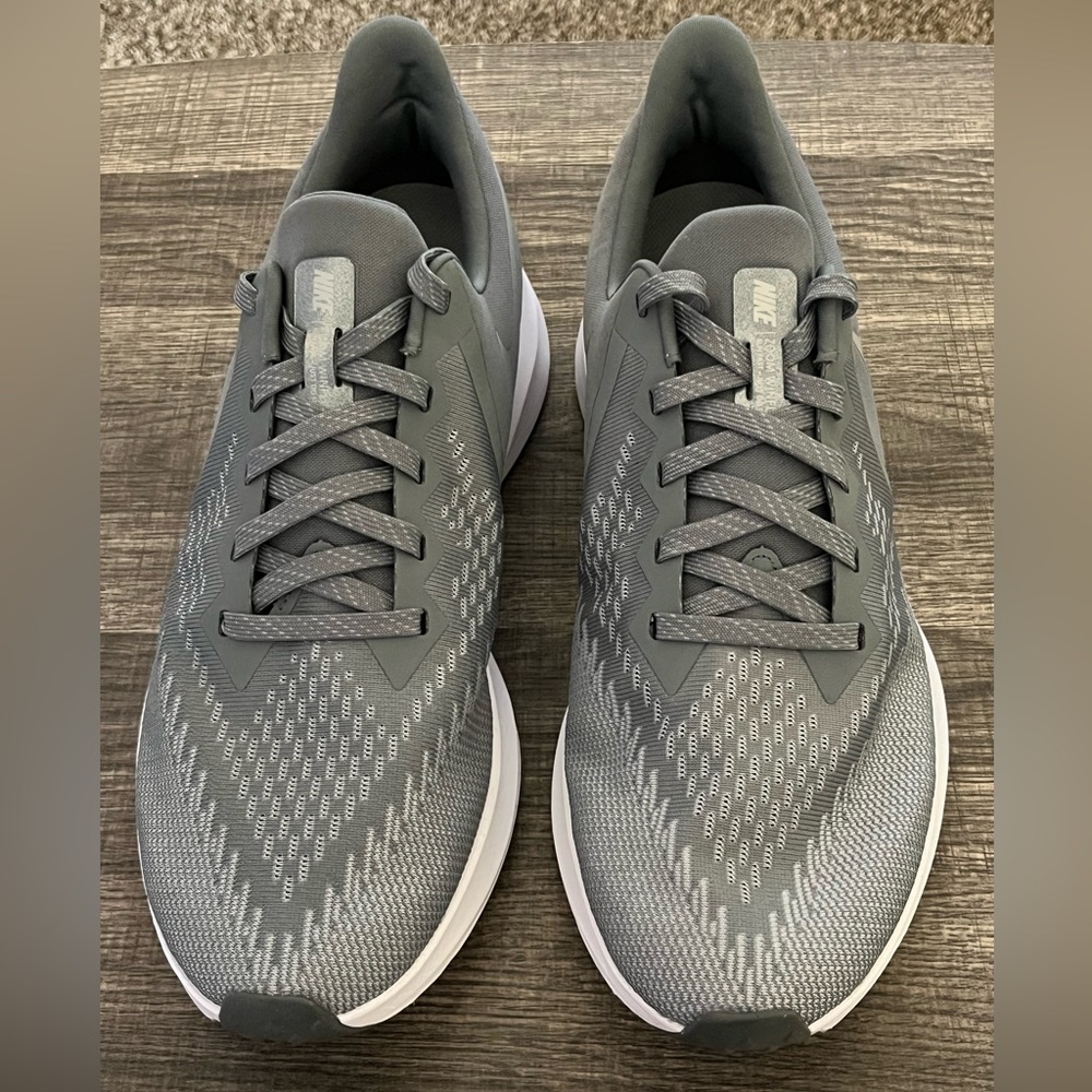 Nike Women’s  Air Zoom Winflo 6 Cool Grey Color Shoes Size- 12